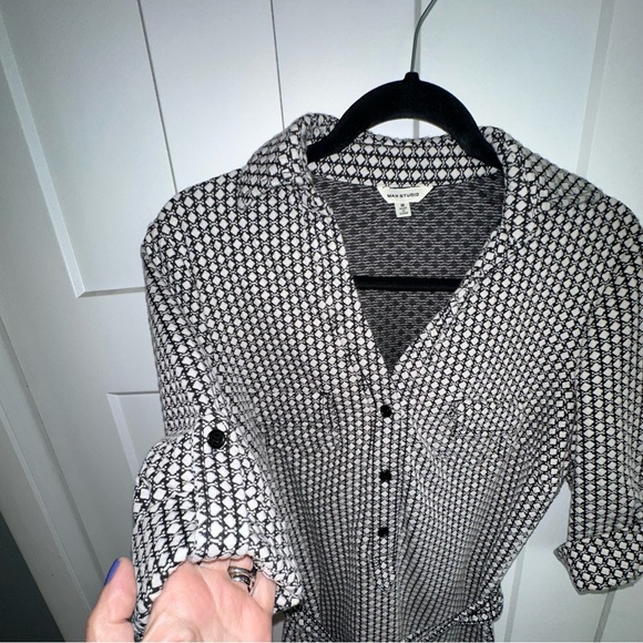 Women's Max Studio Black and Ivory Belted Shirt Dress - Medium - Picture 4 of 10